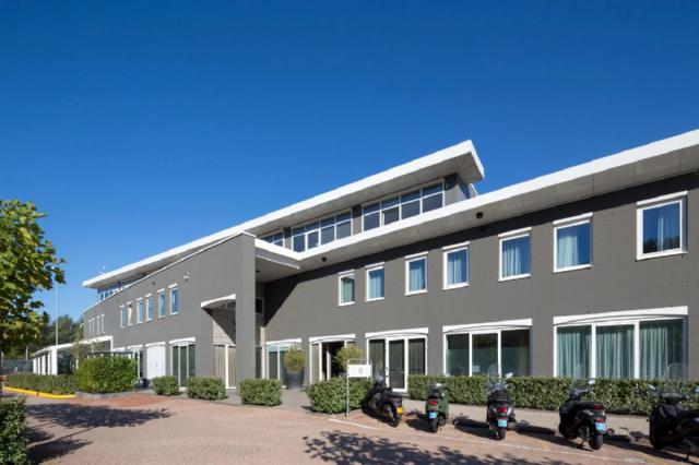 Fassadenanstrich grau